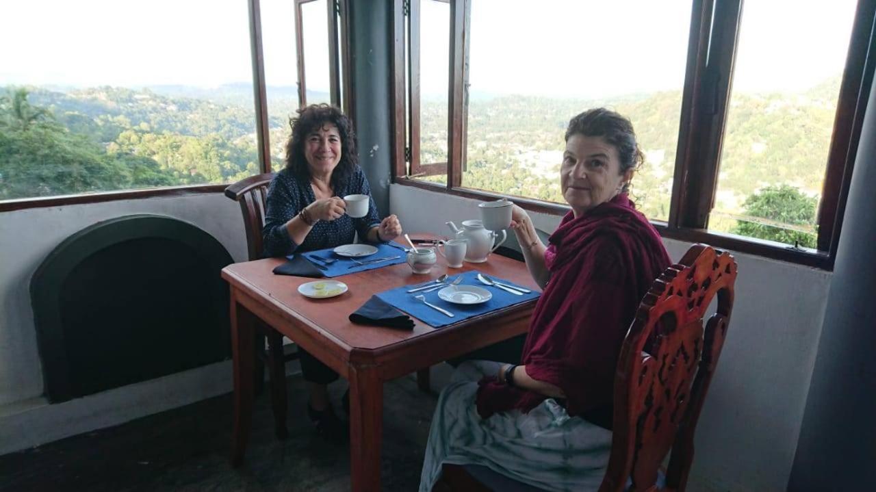 Hotel Ceylon Breeze Kandy Zewnętrze zdjęcie