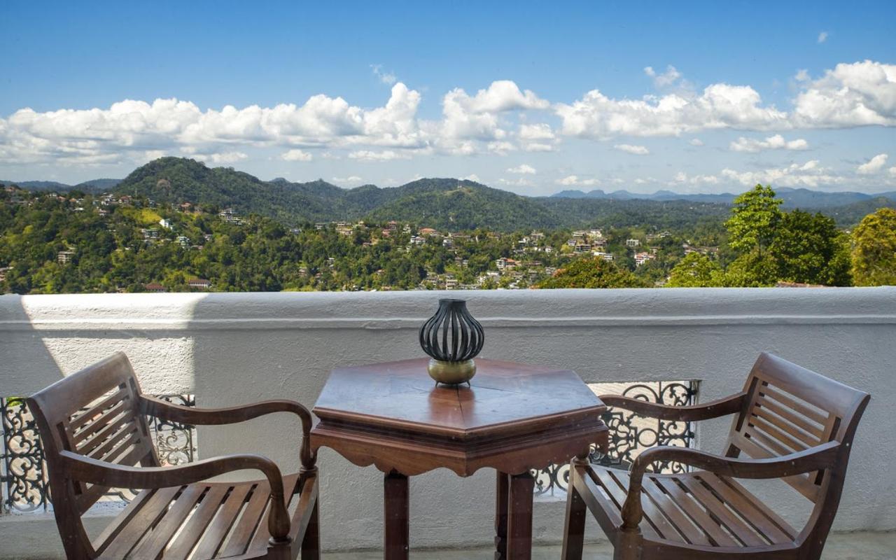 Hotel Ceylon Breeze Kandy Zewnętrze zdjęcie
