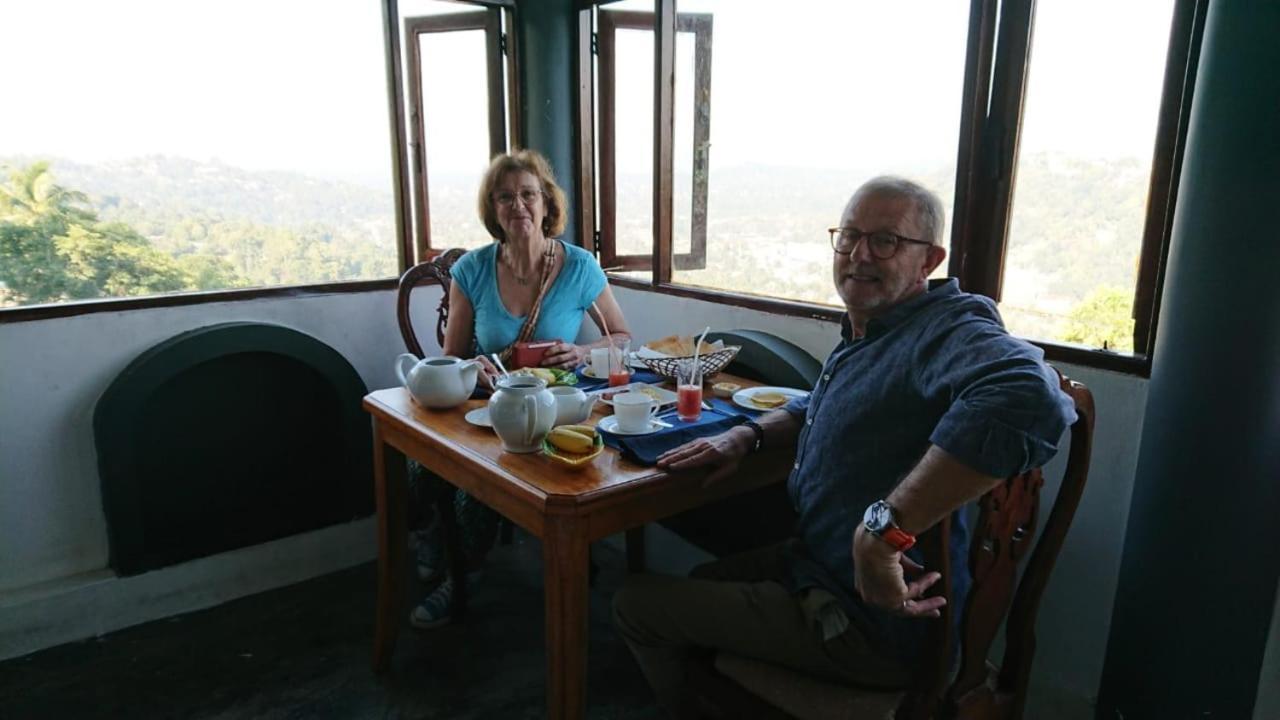 Hotel Ceylon Breeze Kandy Zewnętrze zdjęcie