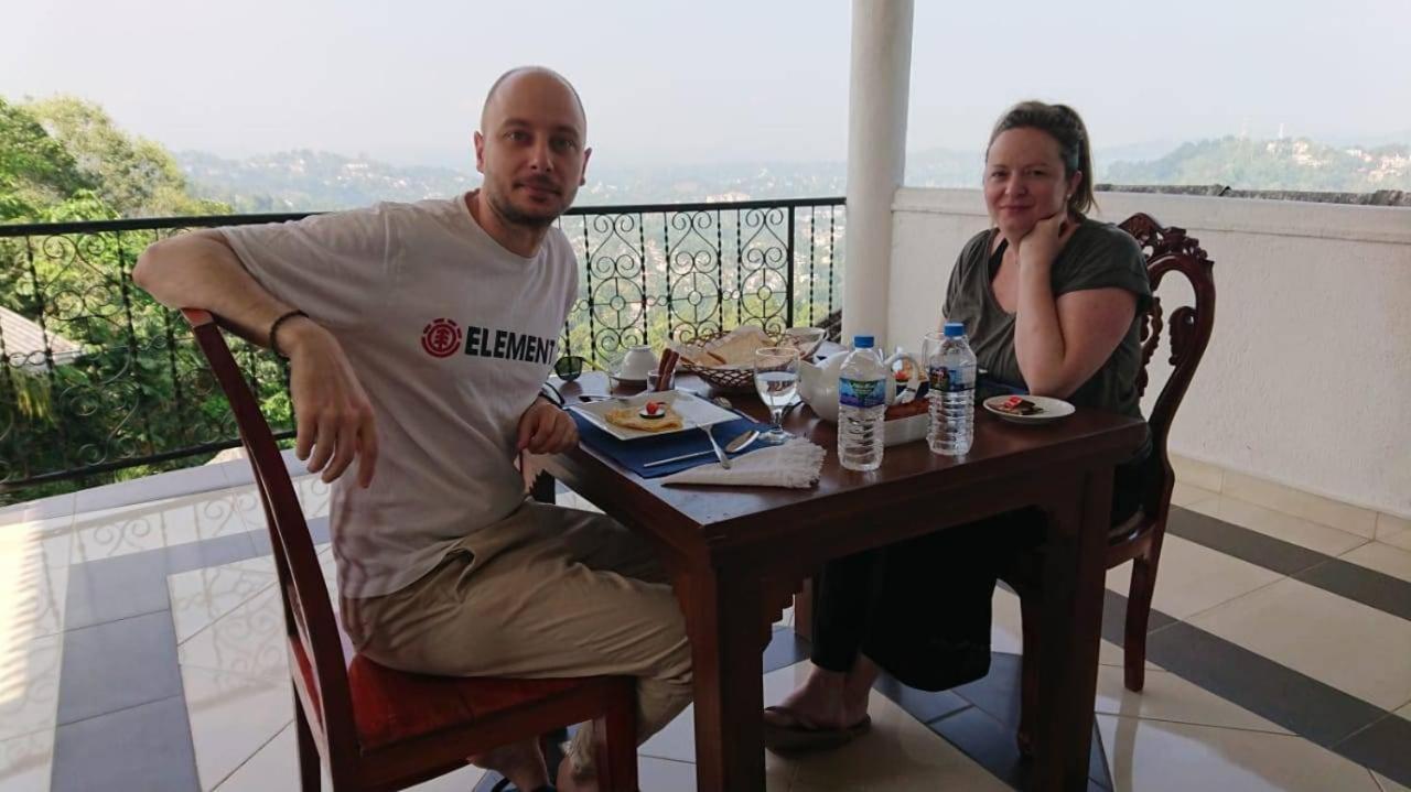 Hotel Ceylon Breeze Kandy Zewnętrze zdjęcie