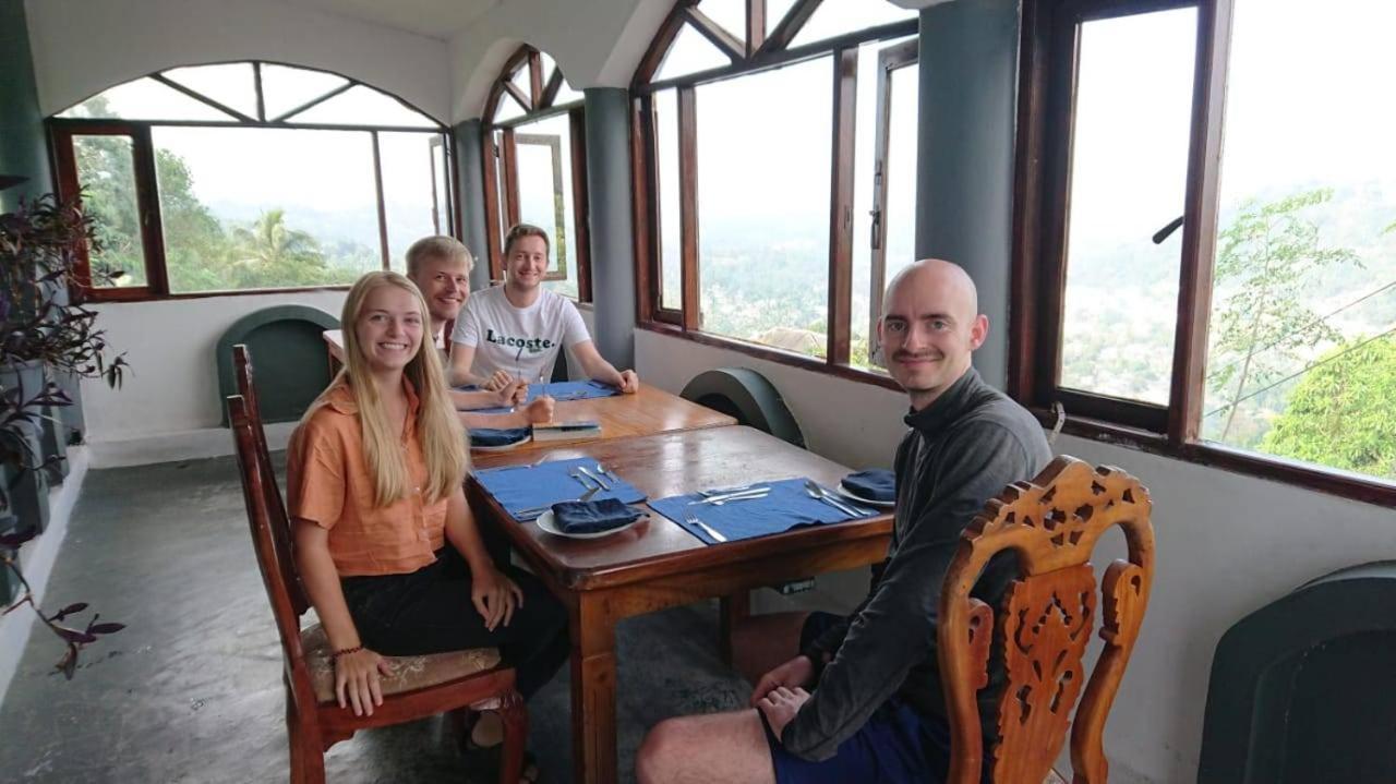 Hotel Ceylon Breeze Kandy Zewnętrze zdjęcie